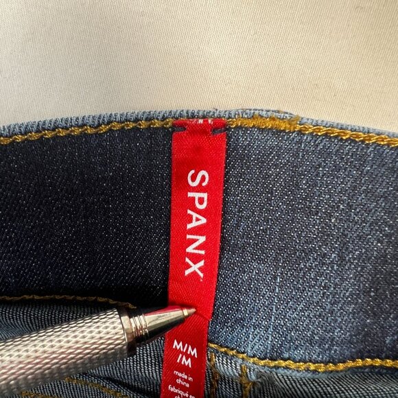 SPANX Denim Stretch Flare jeans Dark Wash Pull On Shapewear Medium - Picture 5 of 12